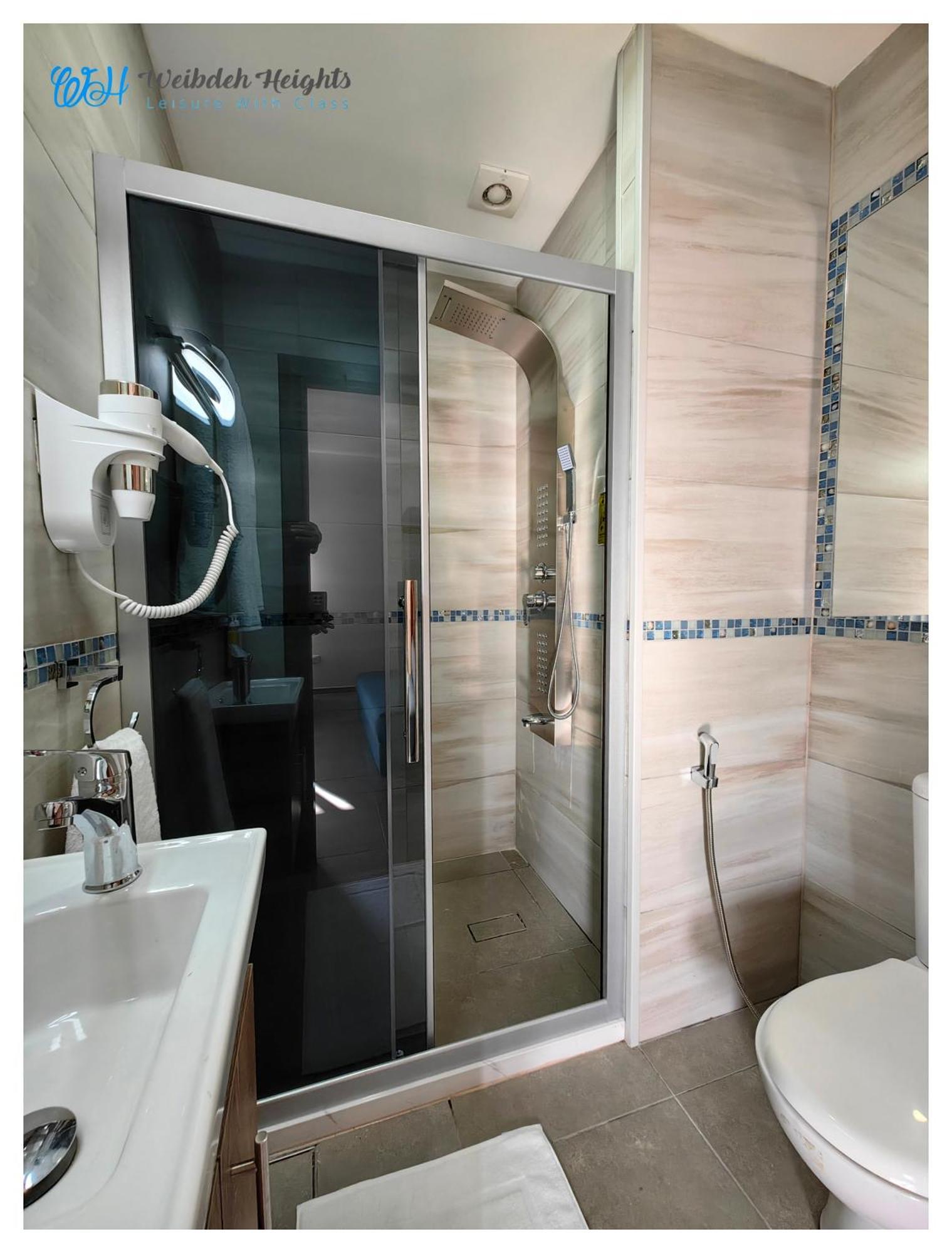 Weibdeh Heights Hotel Suites Amman Luaran gambar